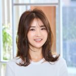 【丸顔×ミディアムヘア】扱いがラクなのに断然おしゃれ見えな今旬ミディアム