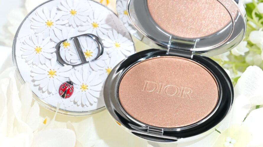 ディオール夏コスメ、“デイジーが花咲く”ハイライター＆青空ブルーの「リップ マキシマイザー」